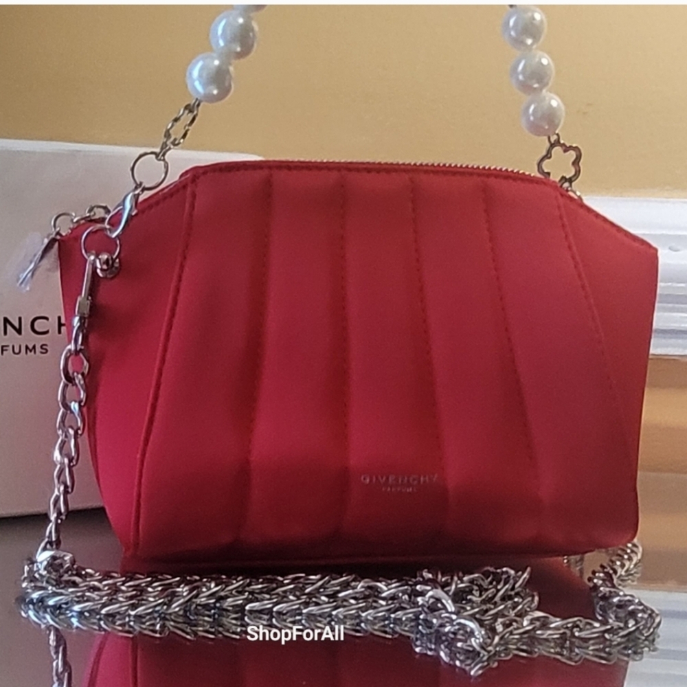 Givenchy bag converted into to shoulder bag or cross body - Picture 8 of 9